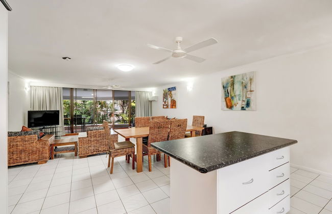 Roydon Beachfront Apartments - Photo 29