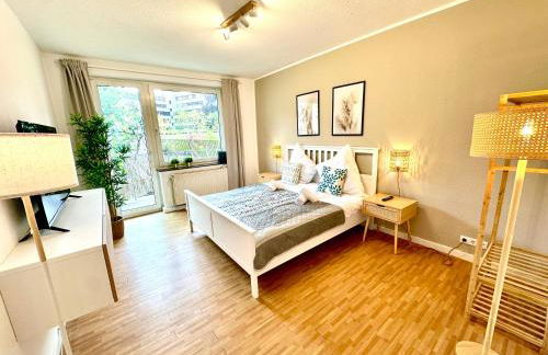 Pempelfort, zentral, Balkon, zu Fuß zur Kö & Stadt, Netflix - Foto 17