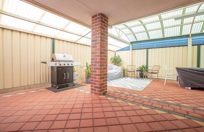 Retreat On Dolphin - Photo 7