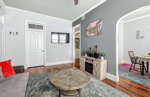 Cozy Quiet St Augustine Private Condo - 2bed, 1 bath, Sleeps 6, Steps to Historic St Augustine Center & All Tourist Attractions, Restaurants, Cafes, Backyard, Porch - Foto 10