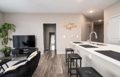 Cozy 2BR Sunset Haven - Foto 5