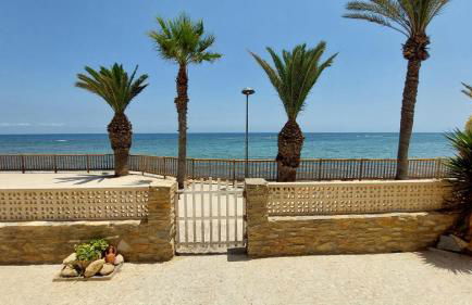 CHALET A 5 METROS DEL MAR.Wifi gratis - Foto 10