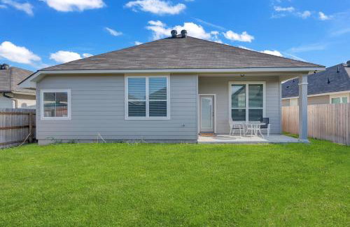 Luxury Retreat in Serene Surroundings, 4 Bedrooms Corporate House, Entire house with full amanities, Convenient location Near Medical Centers and Downtown - Foto 51