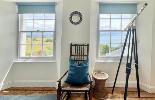 3 bedroom stunning house with garden and amazing sea views - Foto 17