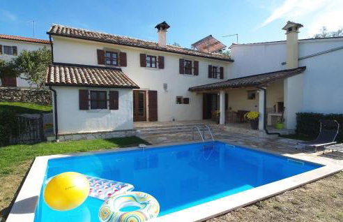 Lukas-Gologorica - Foto 1