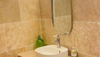 Rdc 48m2 avec terrasse Proche Centre avec parking privé couvert - Foto 2