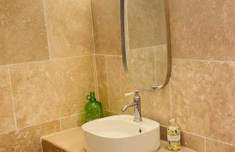 Rdc 48m2 avec terrasse Proche Centre avec parking privé couvert - Foto 2