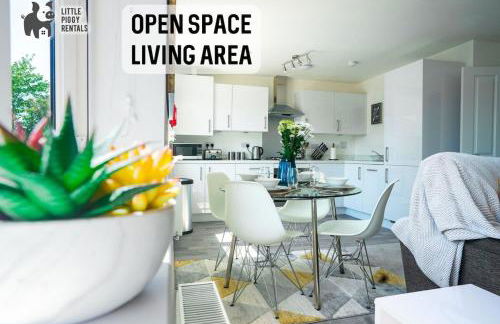 Central 2 Bedroom Flat with 2 Parking Spaces, Quiet and Modern Stay - Foto 7