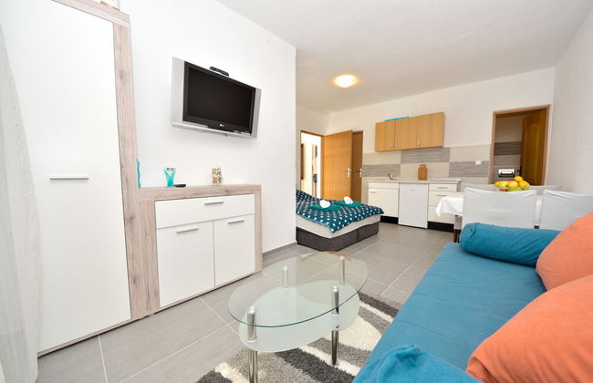 Apartmani Robi i Kristina - Photo 38