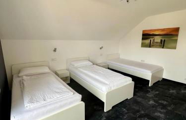 Ferienwohnungen zur Elz - Traumhafte 160 qm Wohnung mit Pool und Garten Nähe des Europaparks - Foto 14