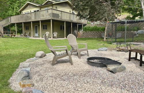 Bigfork Lake Getaway - Photo 23