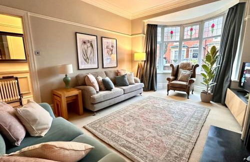 Windsor Coastal Retreat Whitley Bay Sleeps 9 - Foto 1