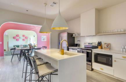 36 Guests on Music Row Bachelorette Suites Glam Room 5 Minutes to Downtown - Foto 17