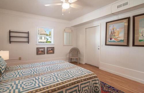Cozy Beach House Steps from the Shore: 4 Bedroom - Foto 21