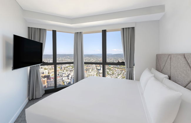 Meriton Suites Adelaide Street, Brisbane - Photo 16