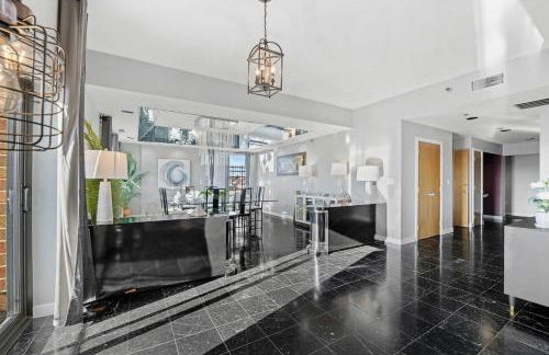 Luxury Massive Penthouse in Watertown - Foto 13