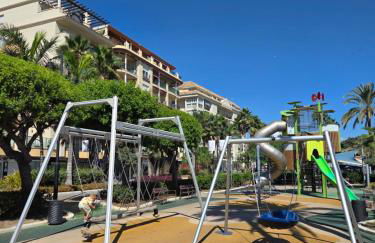 Sea View Penthouse Apartment with Hot Tub - Casa Bella Vista, Buenas Noches , Estepona - Photo 65