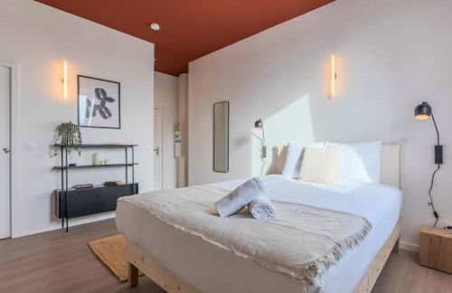 Studio équipé côté cour, parking gratuit - Foto 11