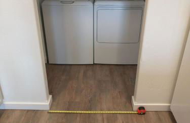 Modern Townhome Enclosed Garage WD - Foto 35