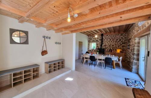 Gîte de charme à Usson-en-Forez avec bain nordique et confort haut de gamme - FR-1-496-359 - Foto 13