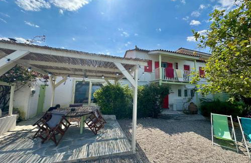 KIVERI 1876 traditional seafront cottage - Photo 34