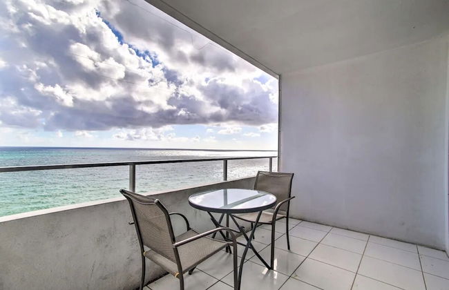 Ft Lauderdale Oceanfront Resort Condo W/ Views! 1 Bedroom Apts by RedAwning - Foto 24