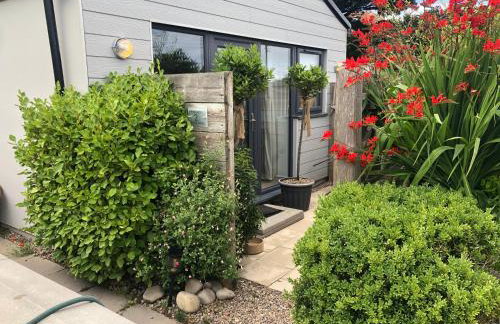 Ocean Drive Deluxe Apartment with complimentary Day Time Beach hut - Foto 31