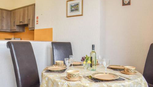 Whitby Apartment - Photo 4