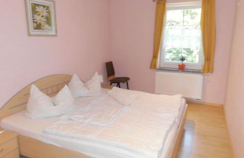 Apartment mit Terrasse by Interhome - Foto 8