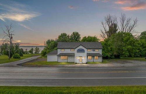 Whitewater The Genoa on Oneida Lake Sleeps 8 - Photo 7