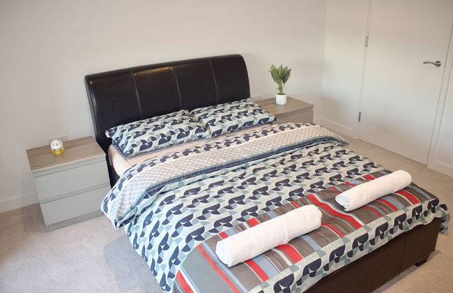 Impeccable 1bed Apartment in the Heart Ofgreenford - Foto 2