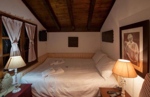 Dandy Villas Agoriani-Chalet Orelia-Fireplace - Foto 12