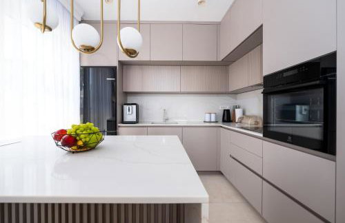 Villa Mirakul, new modern villa with swimming pool, close to the beach, children playroom, quiet area- by TRAVELER tourist agency Krk - ID 2680 - Foto 21