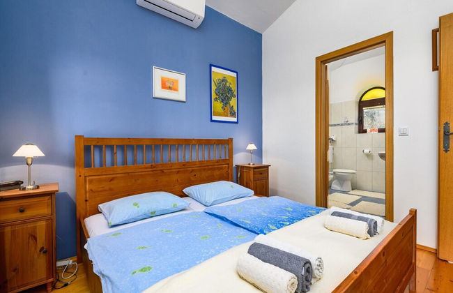 Villa in Visnjan With Private Heated Pool - Photo 2