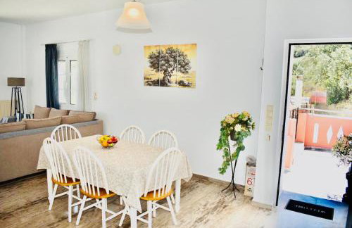 Cozy Renovated Apartment "Filoxenia" - Foto 5