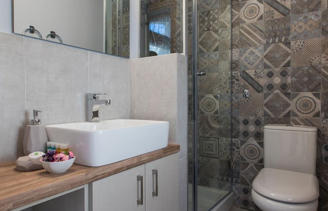 Villa Theta with private pool by Amara Living - Foto 25