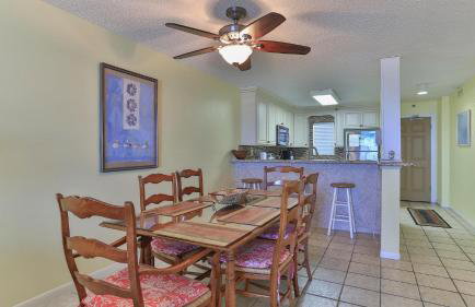 Destin on the Gulf 302 - Perfect location for a nice family getaway - Foto 10