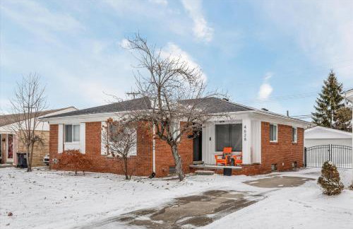 Arcade! Brand New MCM 4BR, Ping Pong, 4 Queens - Foto 6