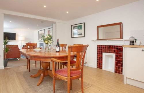 1 Perfectly located stylish, comfortable apartment - Photo 6