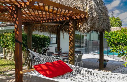 Spacious 4BR 2 5BA Family Retreat Pool Near Beach - Foto 60