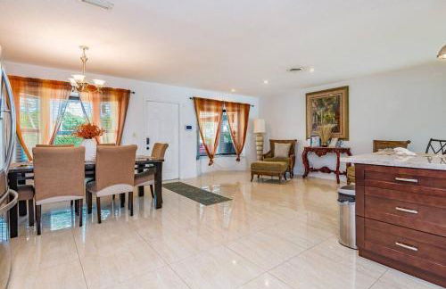 Juanita's Waterfront Villa - Foto 10