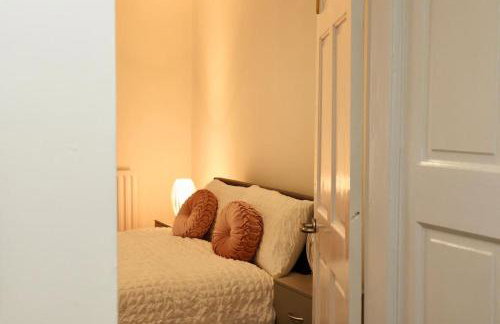 Charming 3 Bedroom Property FREE WiFi & Parking - Foto 20