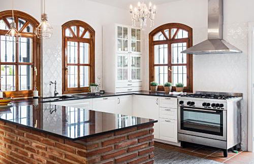 10-12-bed house in Nerja Frigiliana, Costa del Sol - Photo 2