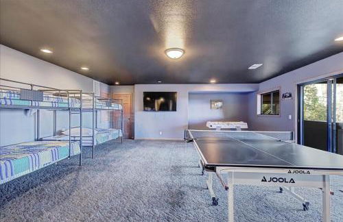 The Gathering Place! Sleeps 24, Lakeview, Game room - Foto 37