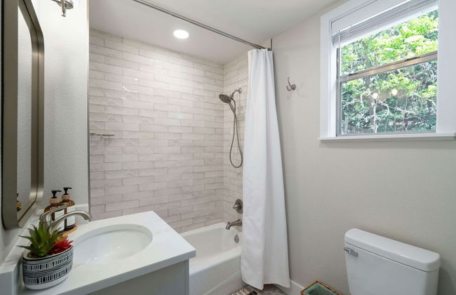 3 Separate Homes Walkable to Soco - Foto 28