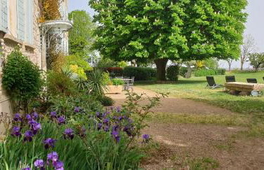 Séjour élégance et bien-être au CHATEAU de GRANDMONT - piscine et parc arboré au coeur du vignoble du Beaujolais - Foto 13