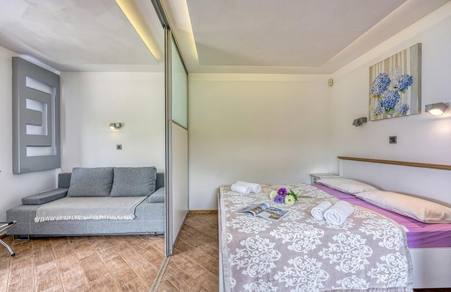 Pool Apartments Debeli Rtič - Foto 6
