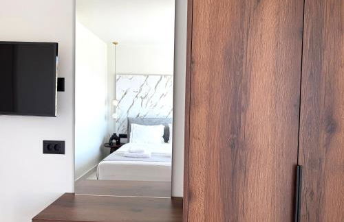 Celeste Luxury Villas - Photo 38