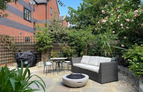 Stylish 1-bed studio - Photo 8