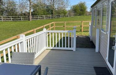 Caravan in Holcot - Sleeps 6 - Pet Friendly - Foto 30